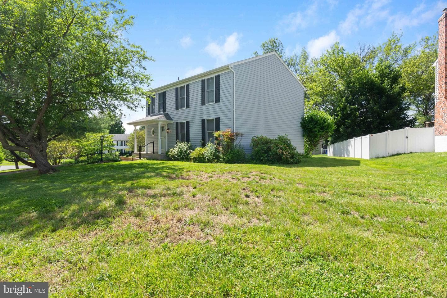 100 Albany Avenue E photo 2