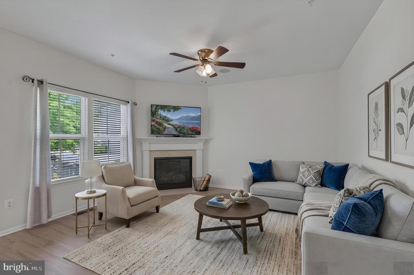1423 Village Green Way photo 24