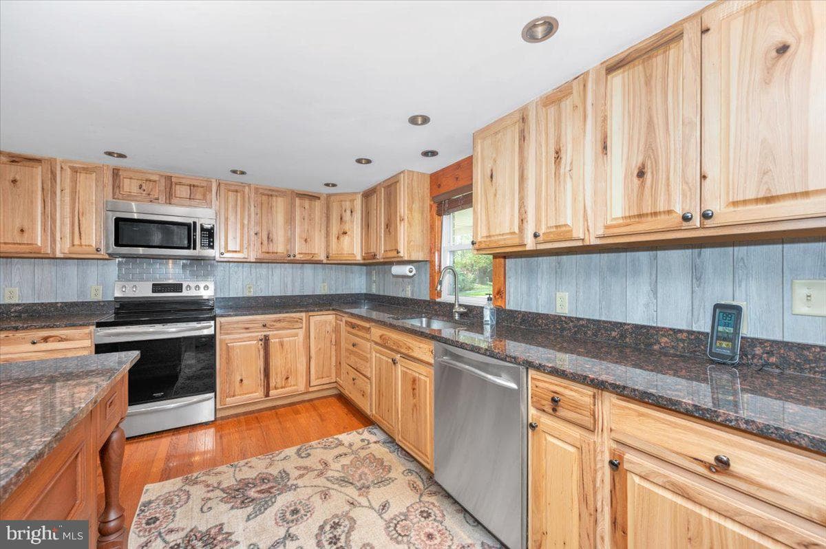 7010 Old Pryor Road photo 15