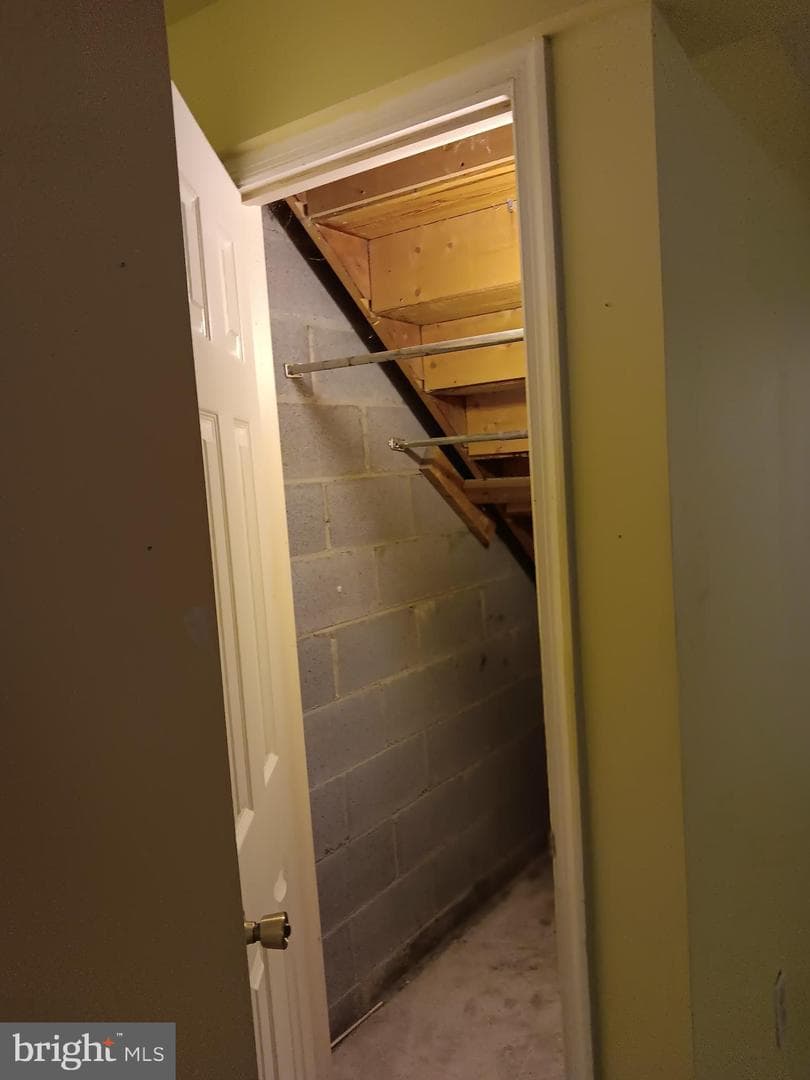 246 Canfield Terrace photo 25