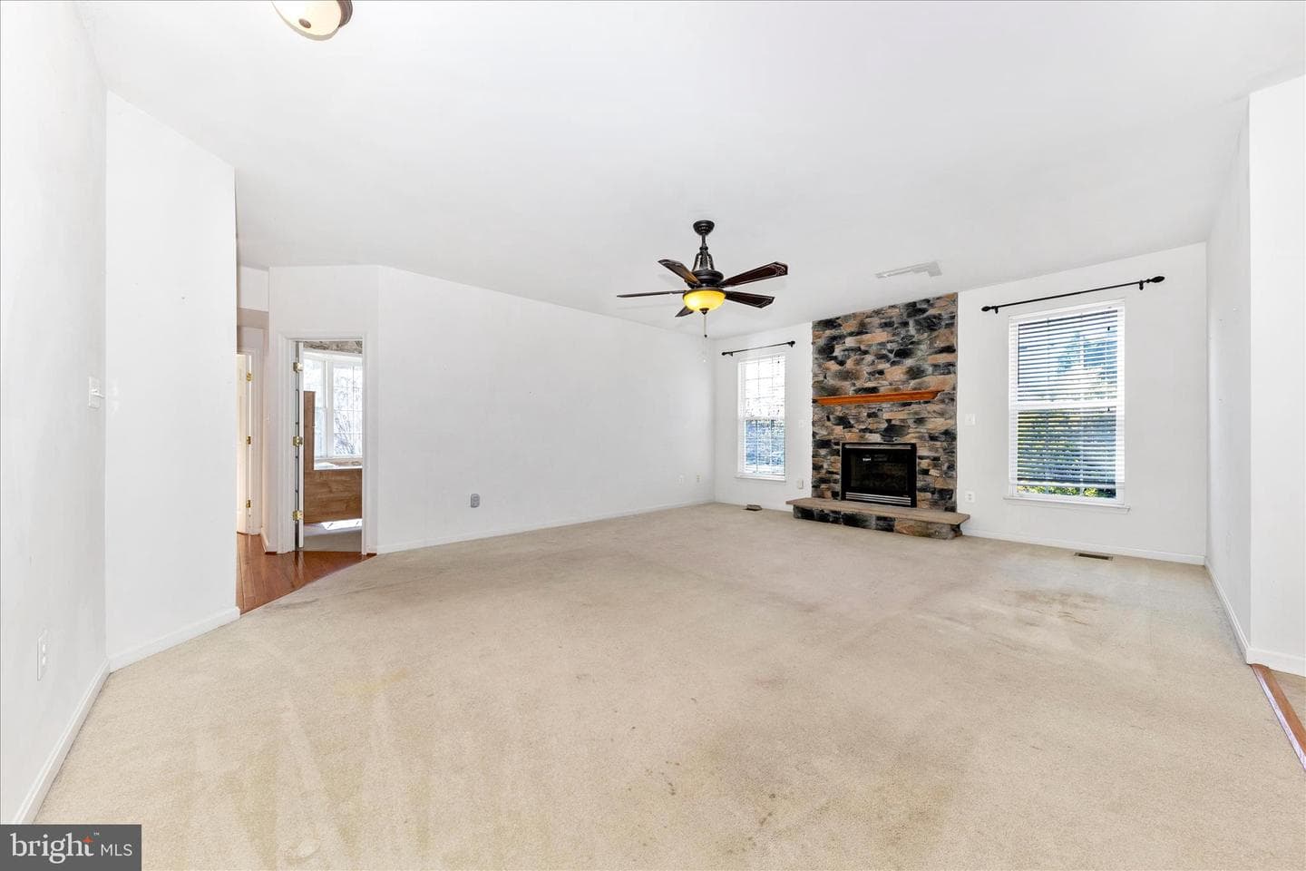 100 Sunlight Drive photo 47