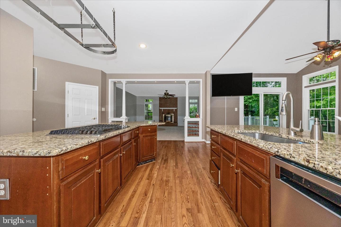 6463 Forest Hills Court photo 10