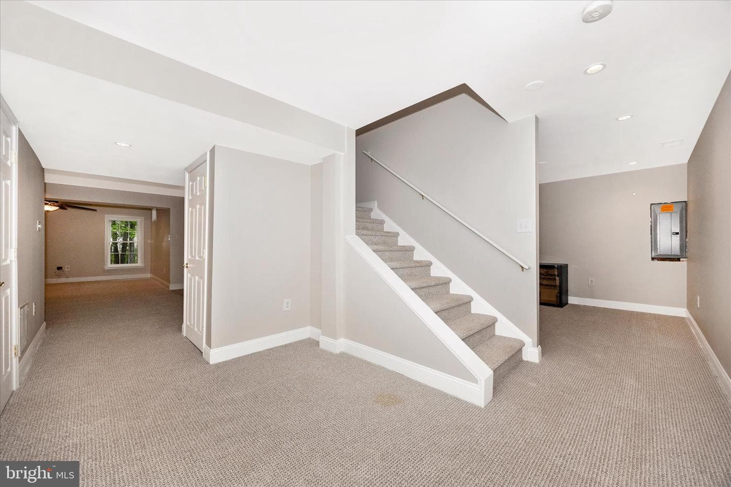6463 Forest Hills Court photo 34