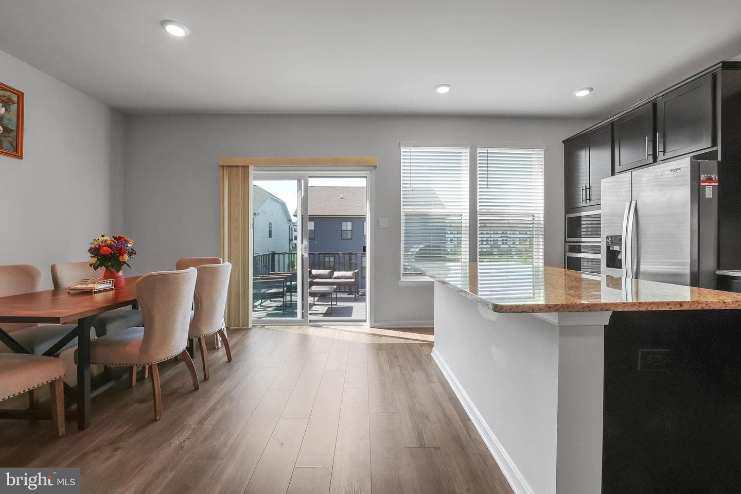 854 Amity Street photo 7
