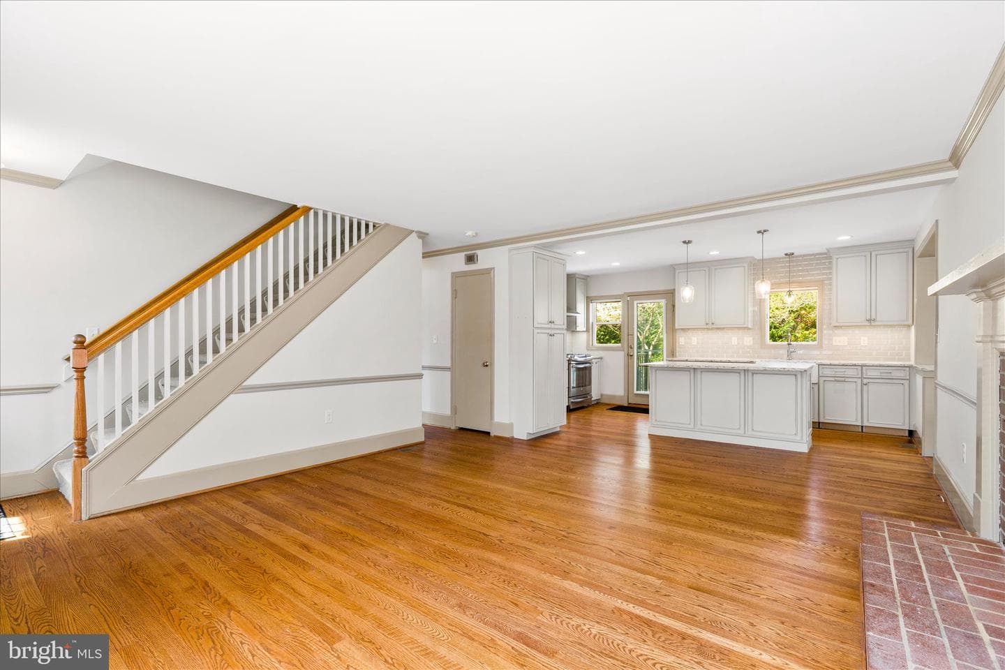 417 Biggs Avenue photo 5