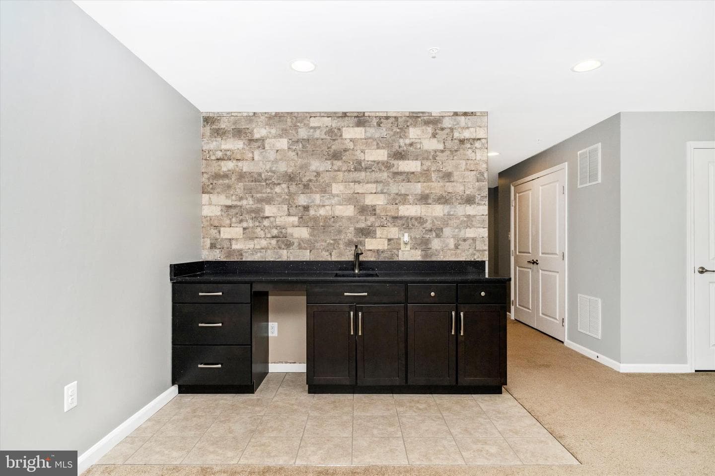 6425 Walcott Lane photo 38