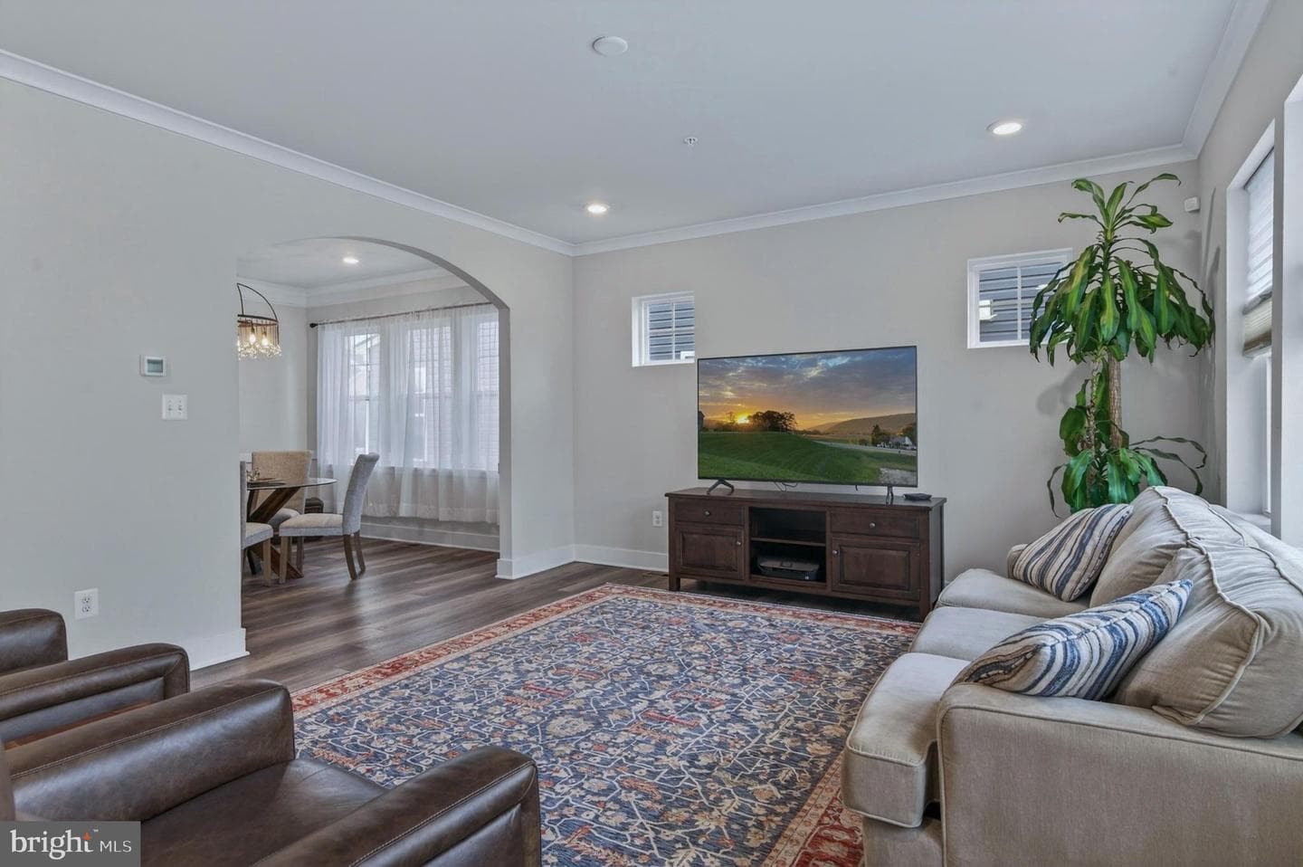 1004 Village Green Way photo 26