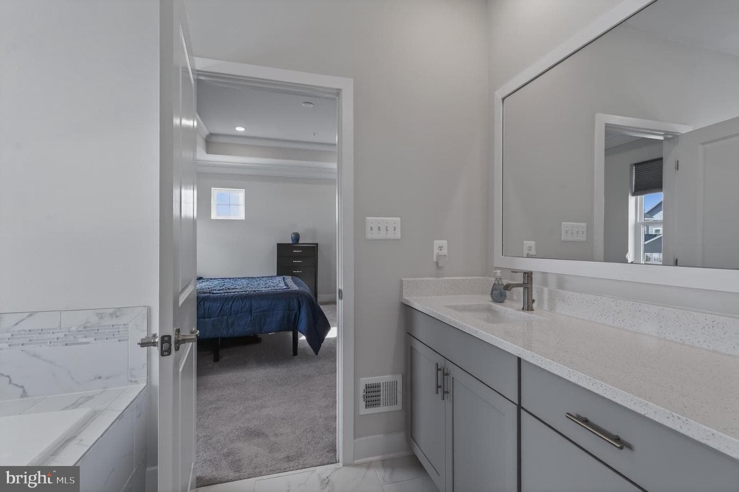1004 Village Green Way photo 45