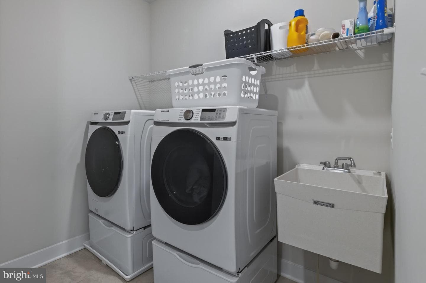 1004 Village Green Way photo 58