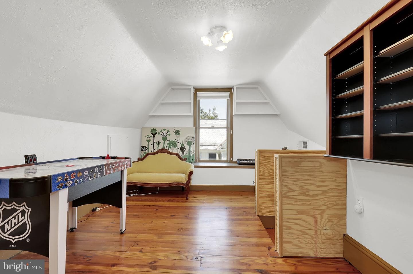 216 E Main Street photo 46