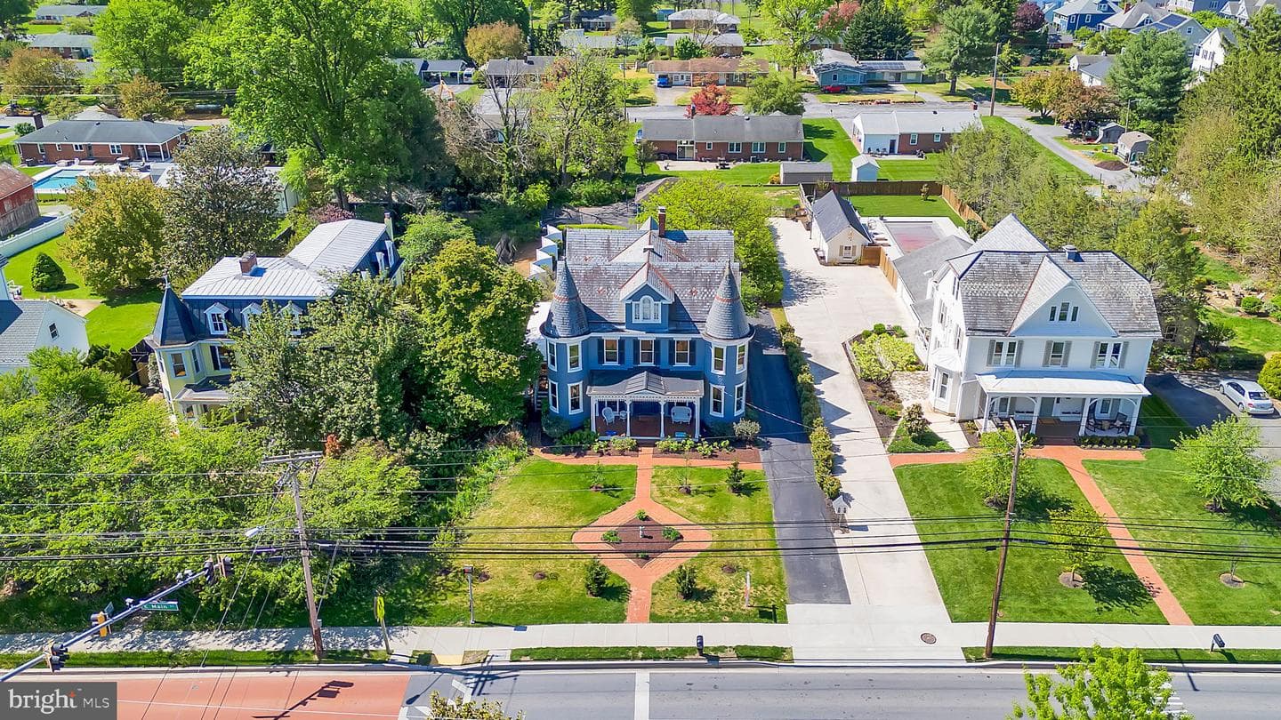 216 E Main Street photo 69