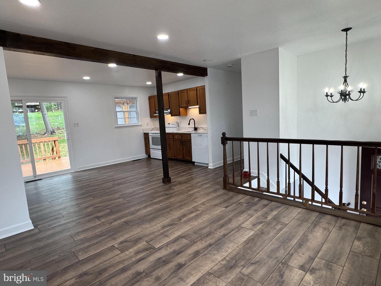 267 Longford Court photo 4