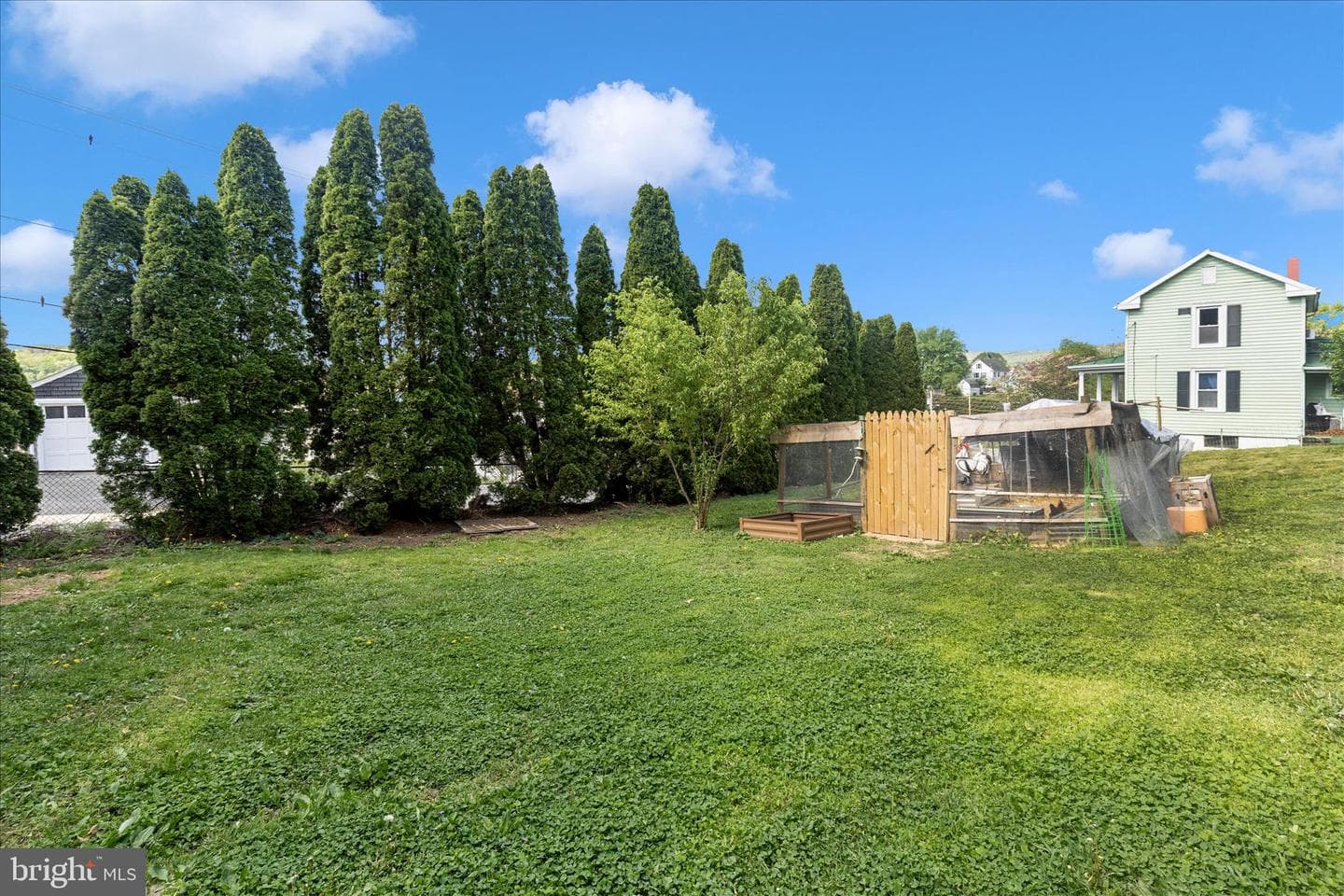 201 N Maple Avenue photo 22