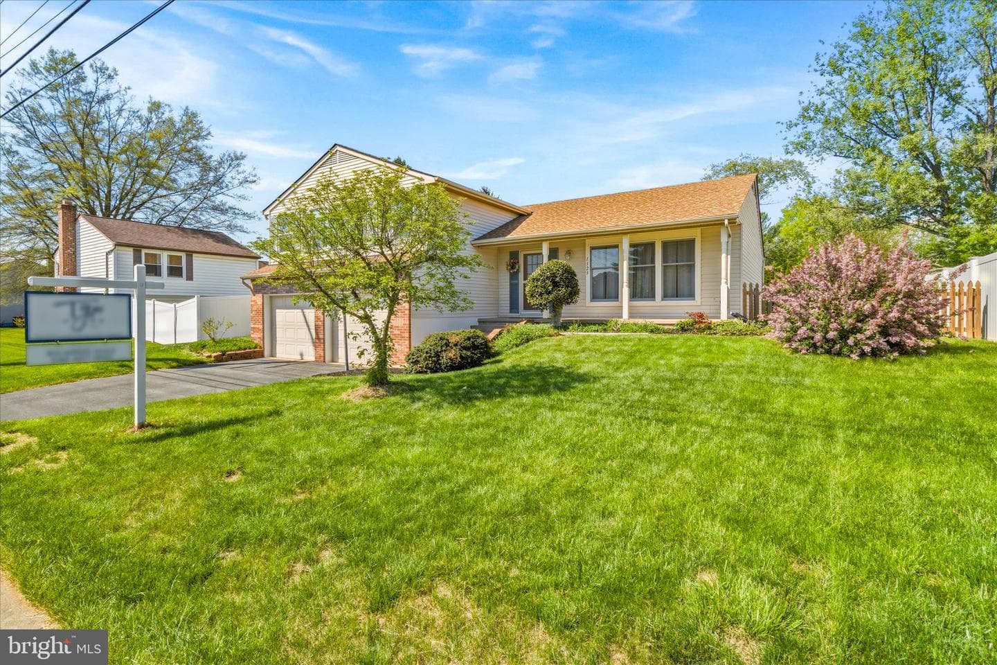1323 Butterfly Lane photo 34