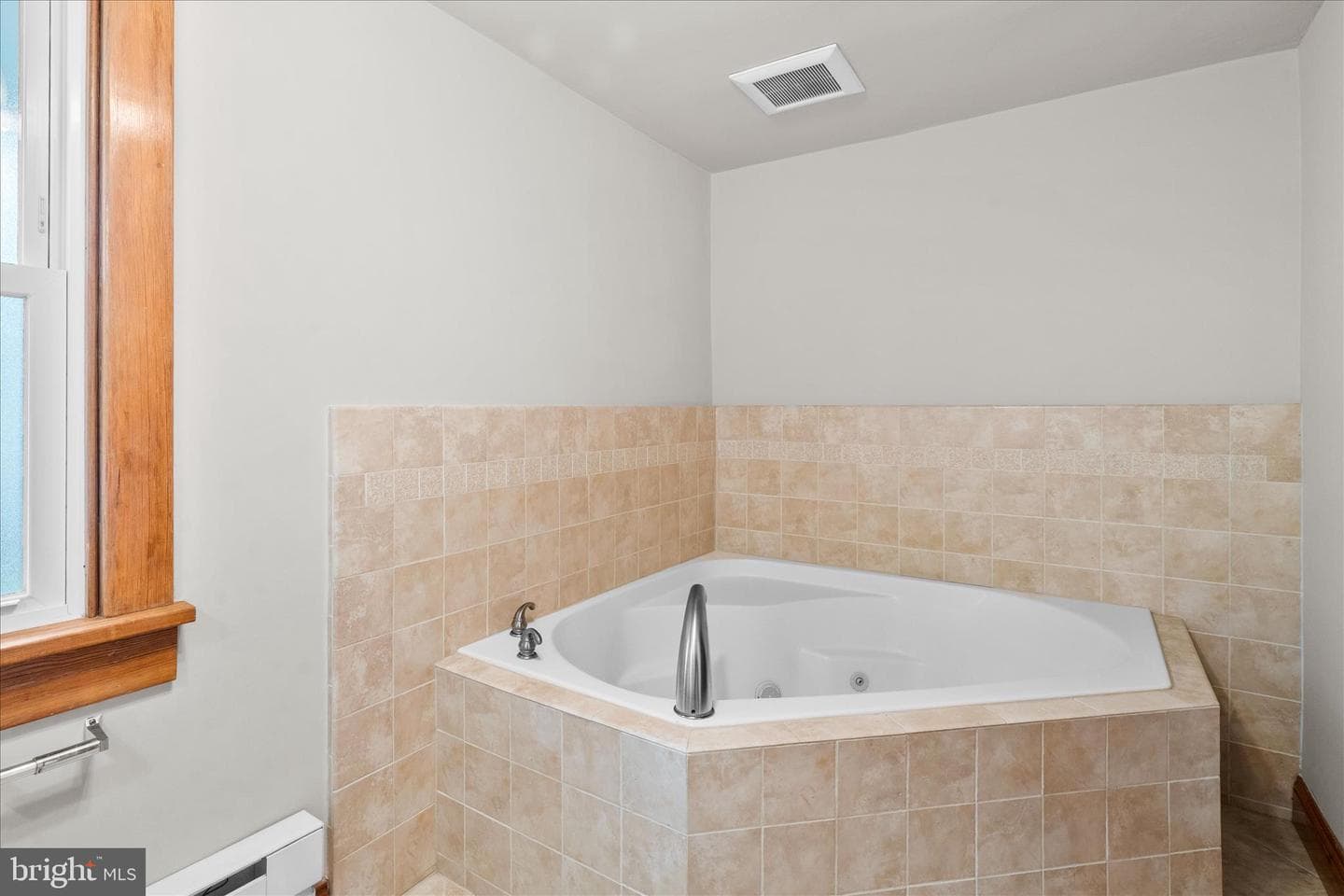 218 N Delaware Avenue photo 33