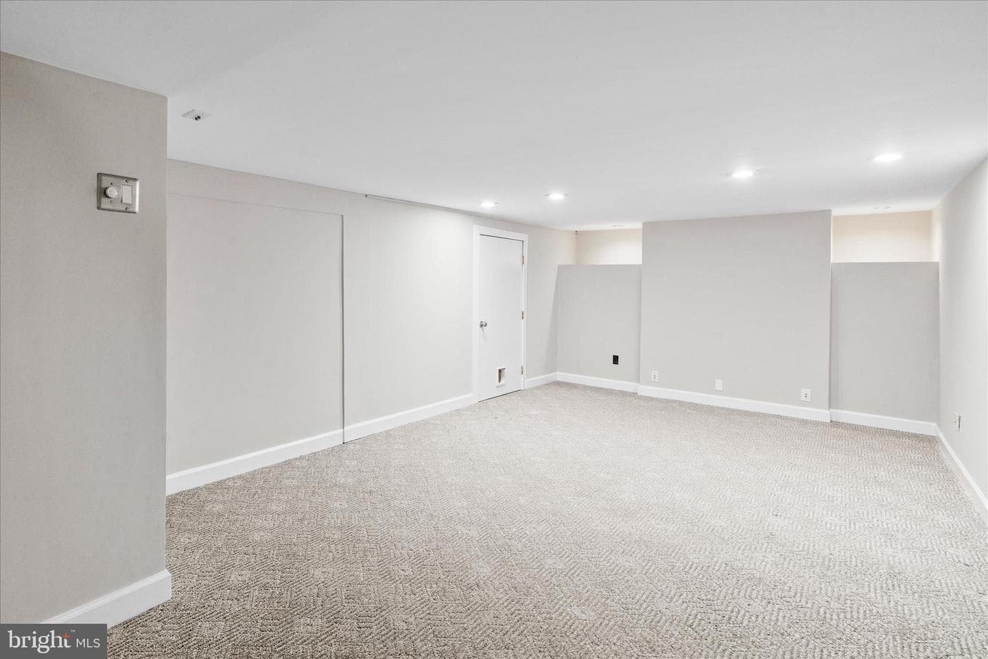 218 N Delaware Avenue photo 34