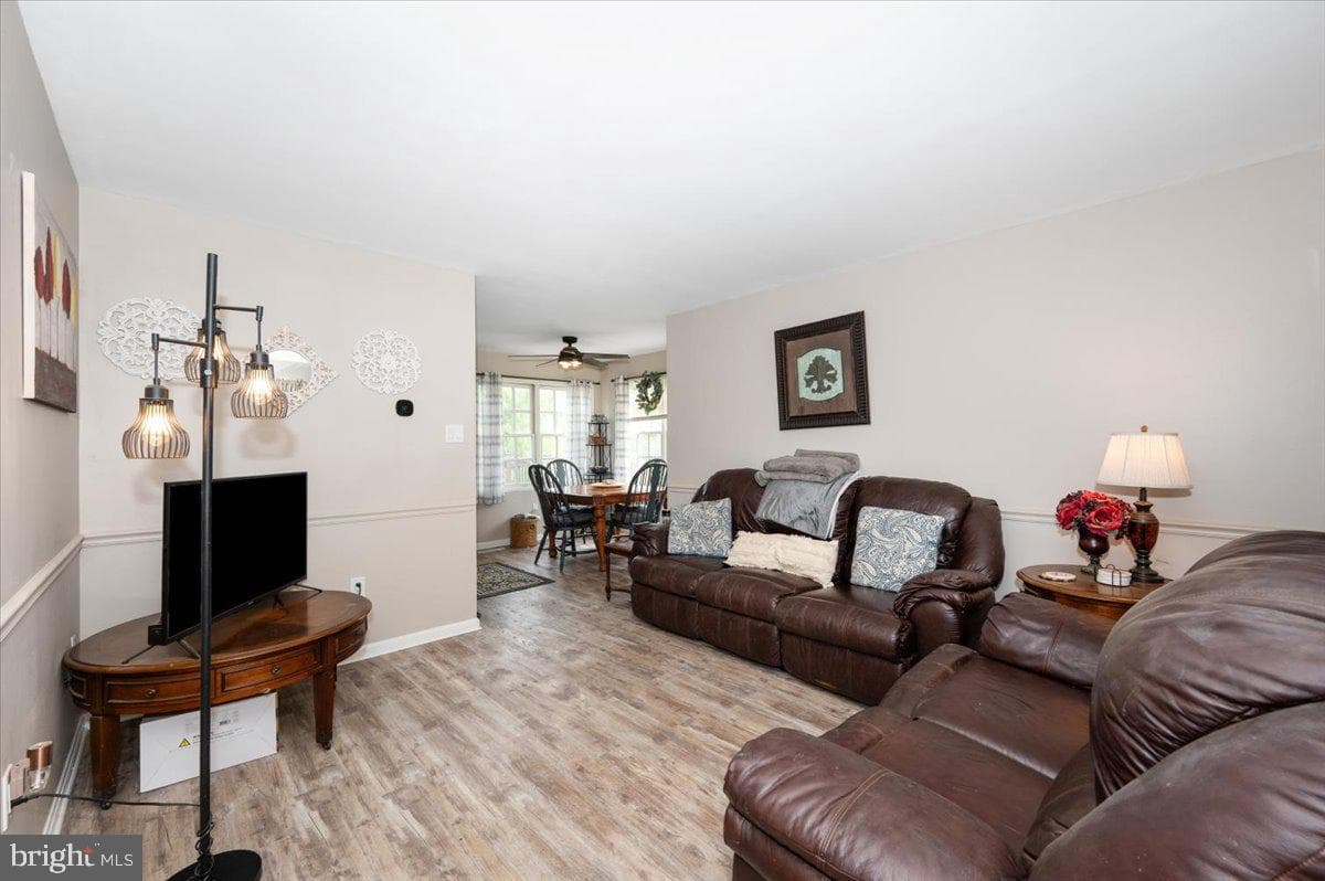6652 Lake Front Court photo 9