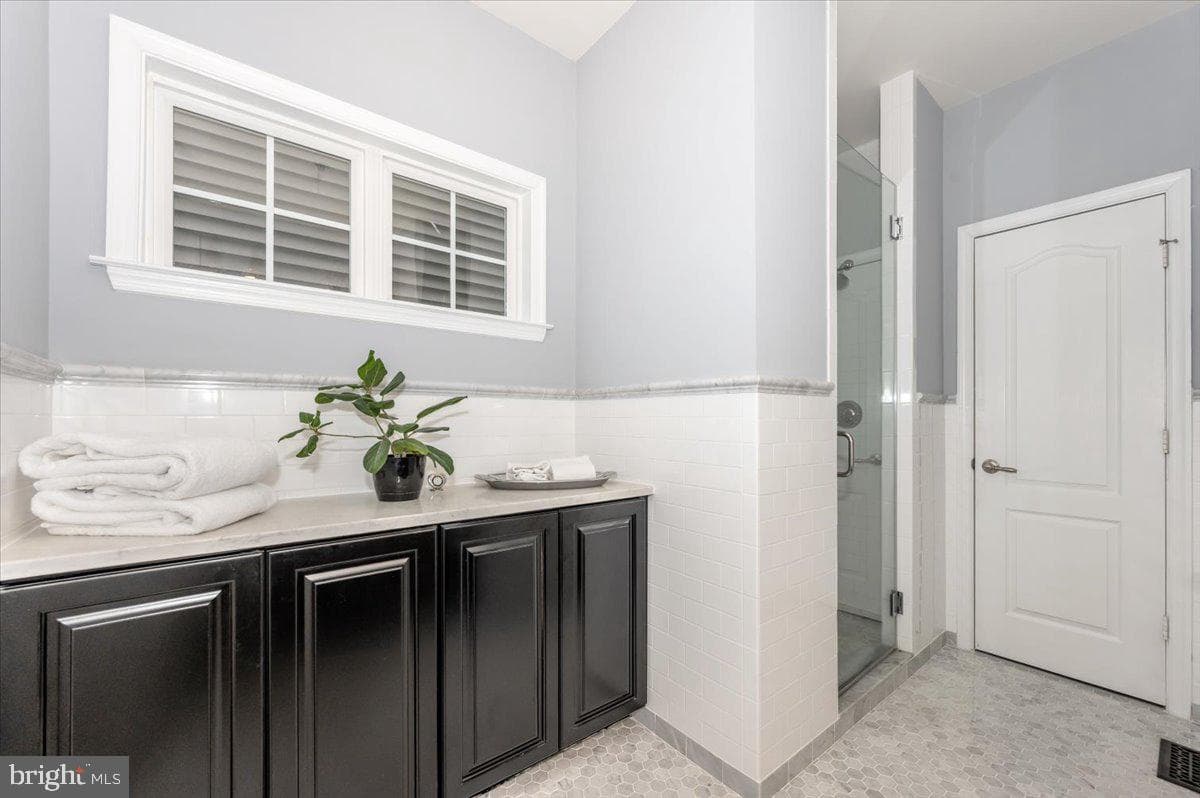 10214 Nuthatch Drive photo 41