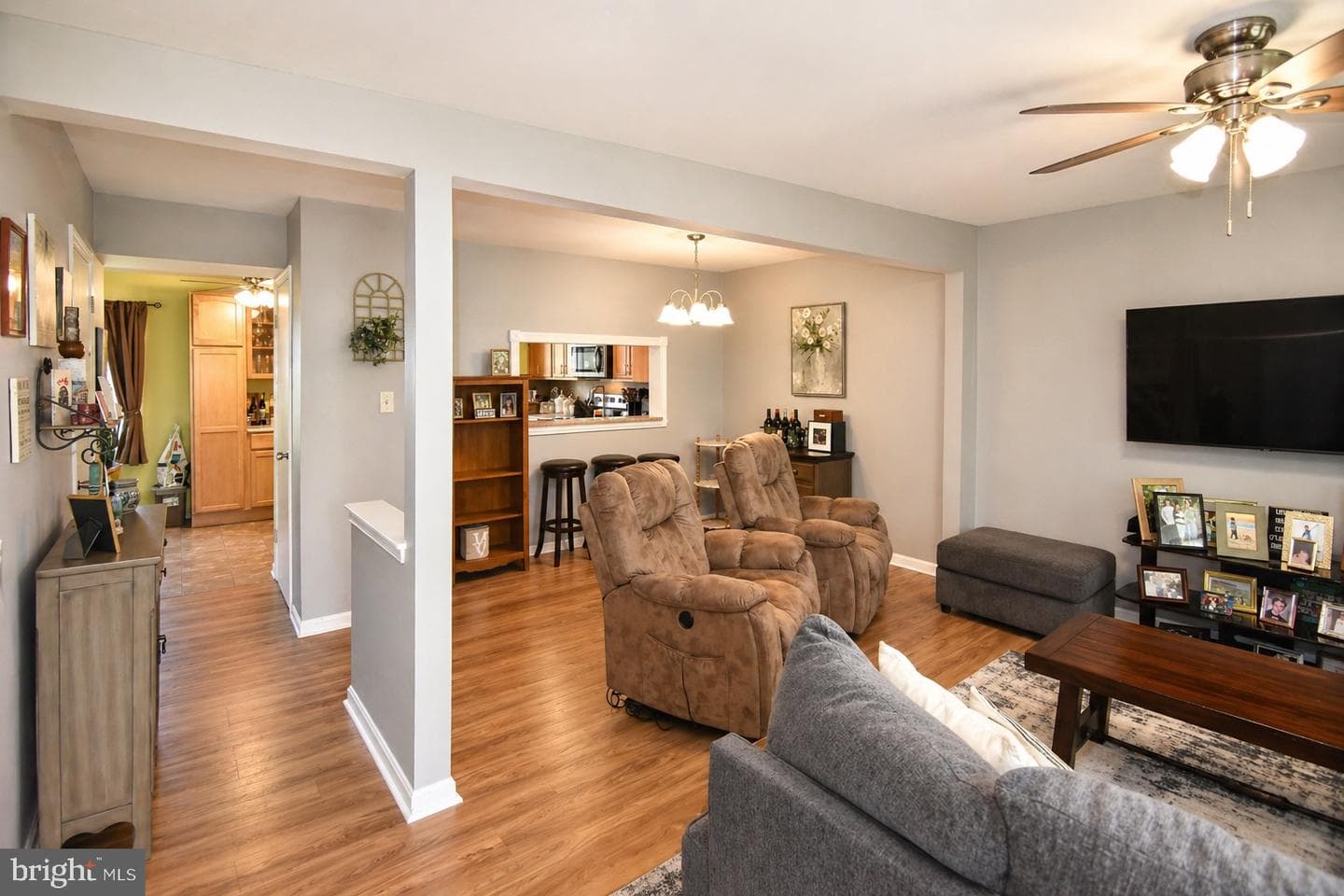 6660 Seagull Court photo 4