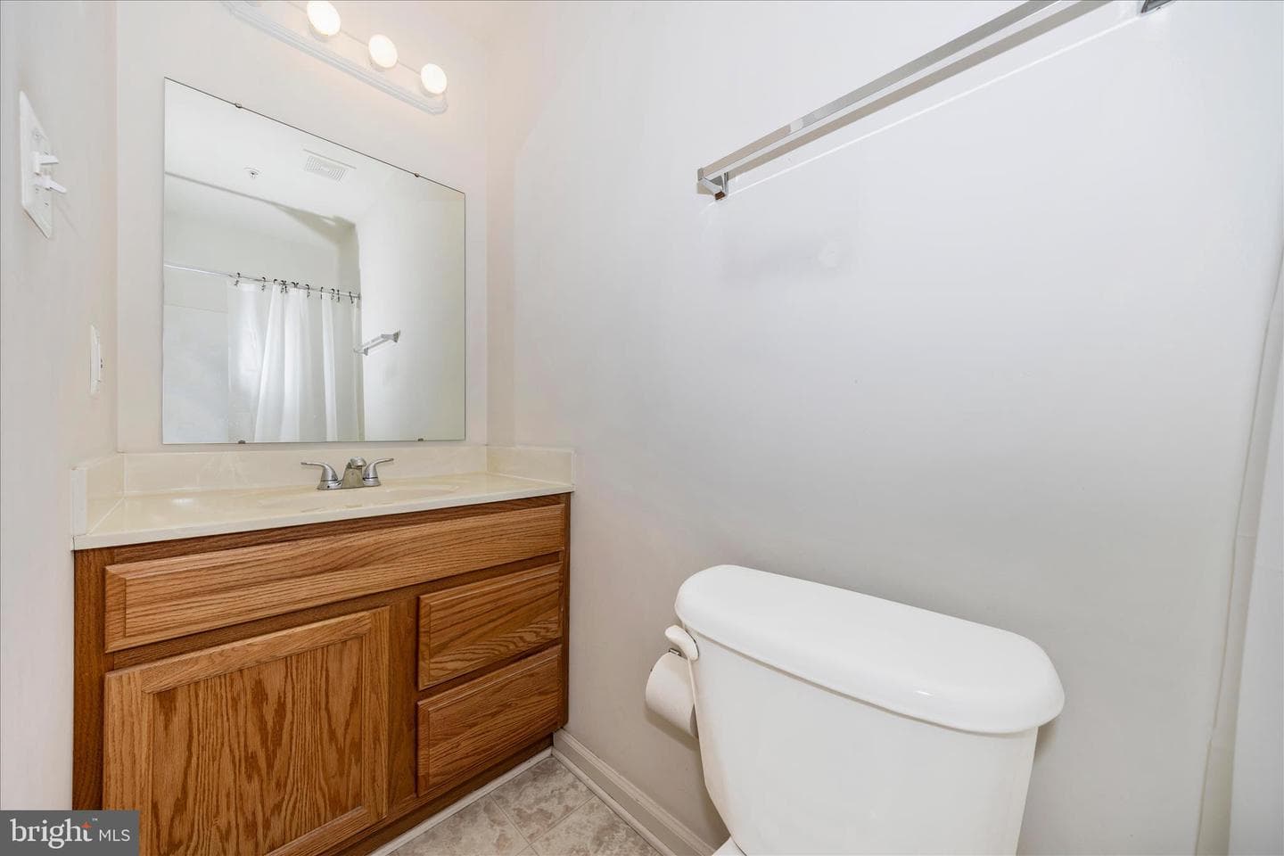 126 N Altamont Avenue photo 36