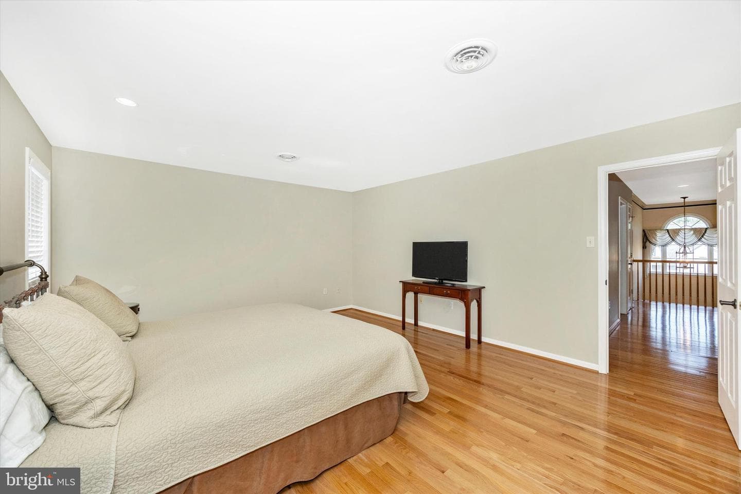 202 Swallow Falls Court photo 28