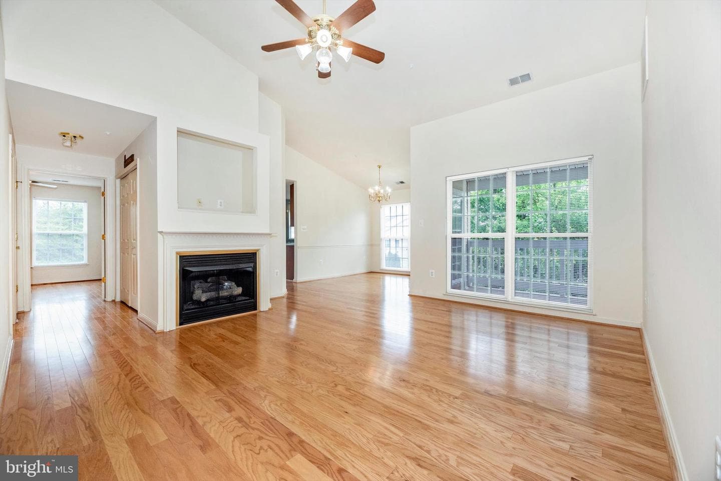 2506 Coach House Way #3b photo 2
