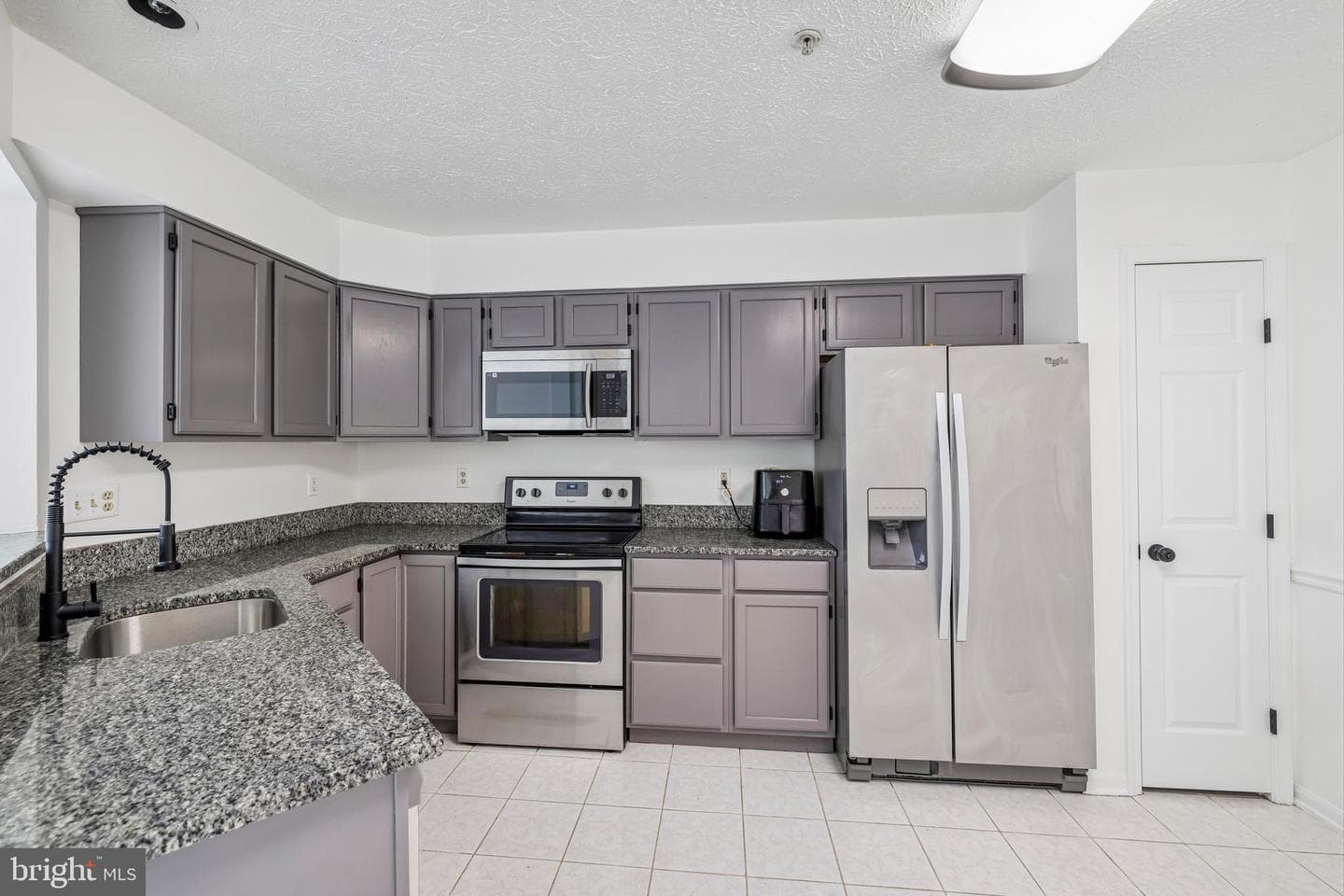 5243 Regal Court photo 12