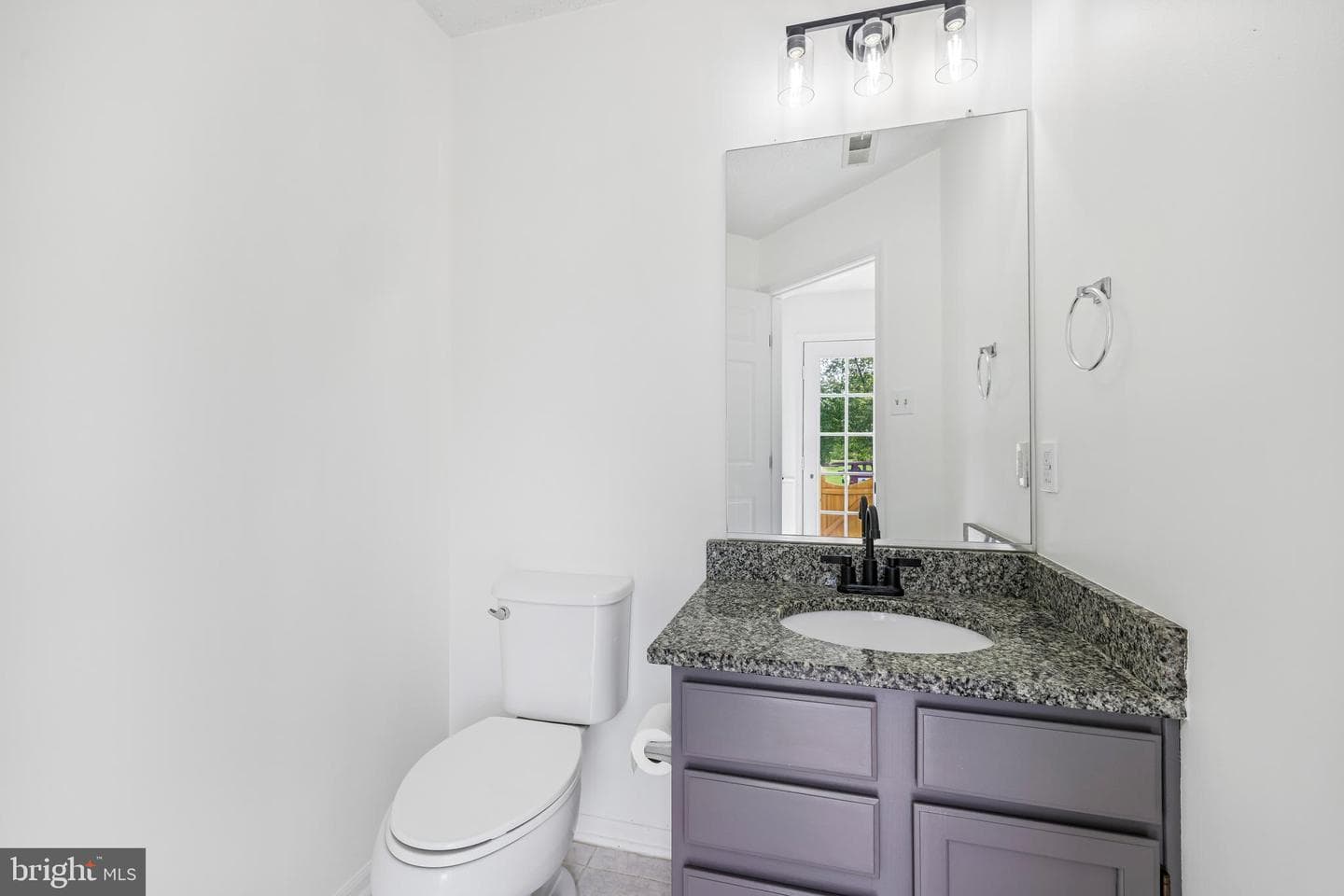 5243 Regal Court photo 16