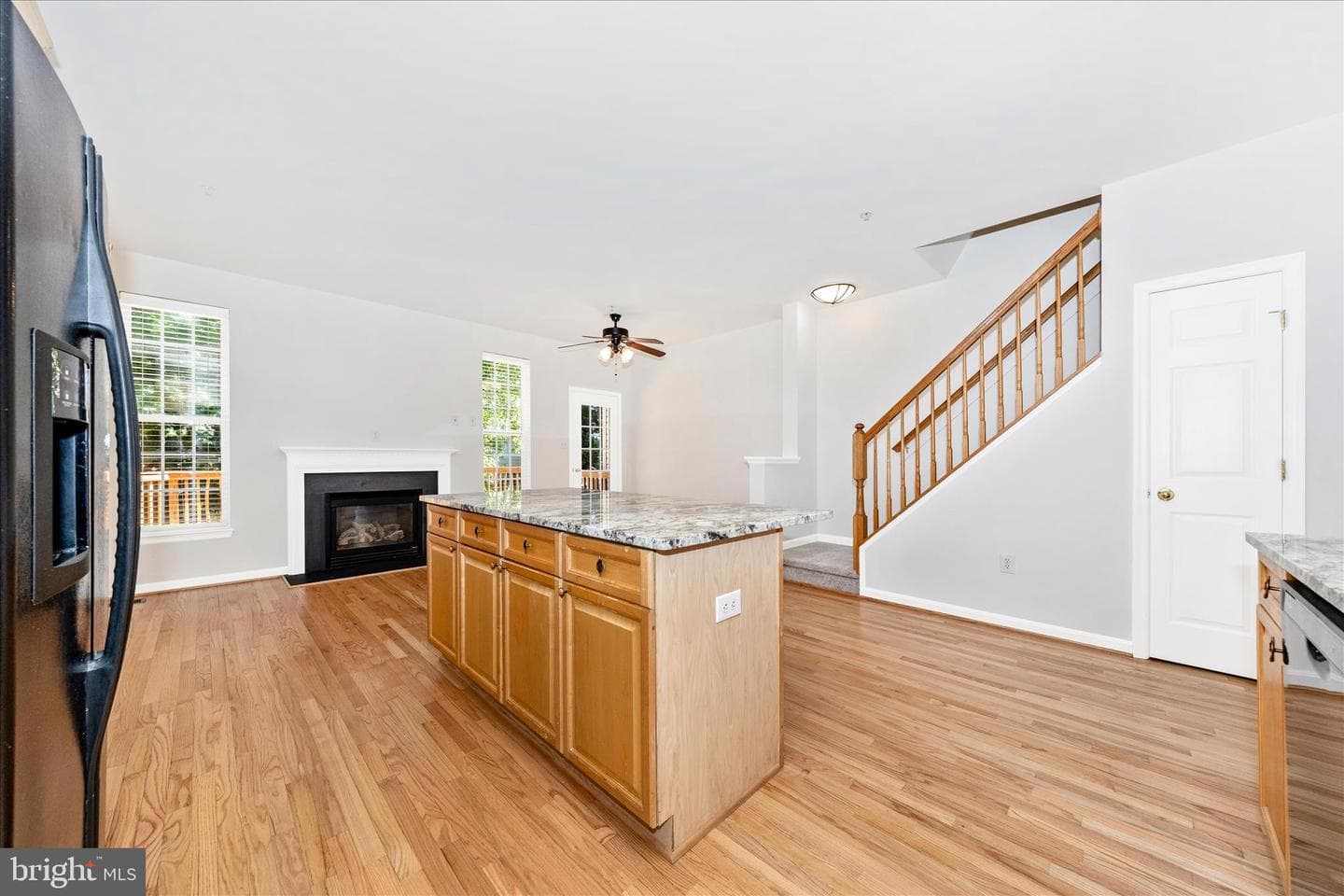 9410 Singleton Place photo 14