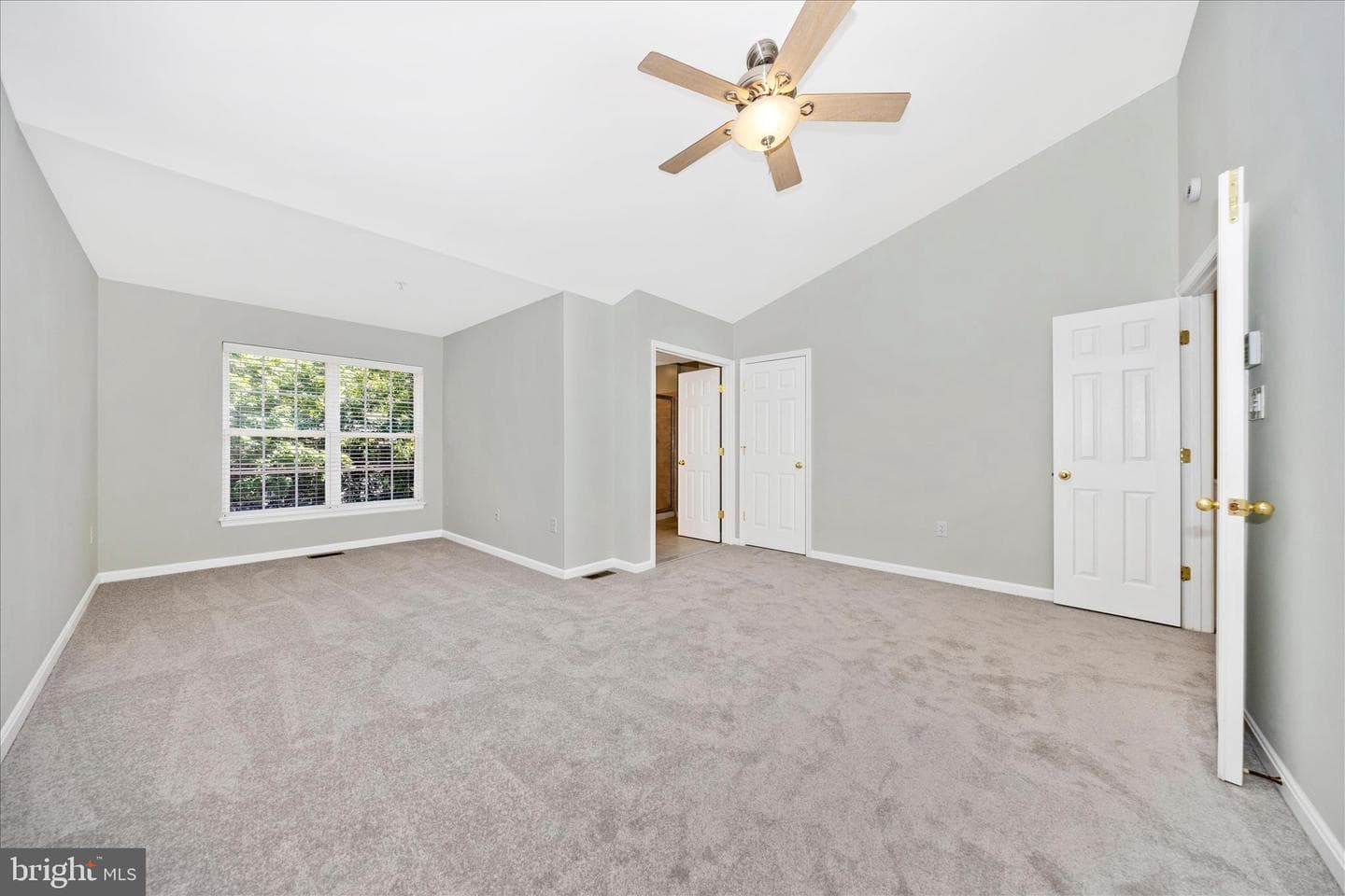 9410 Singleton Place photo 25