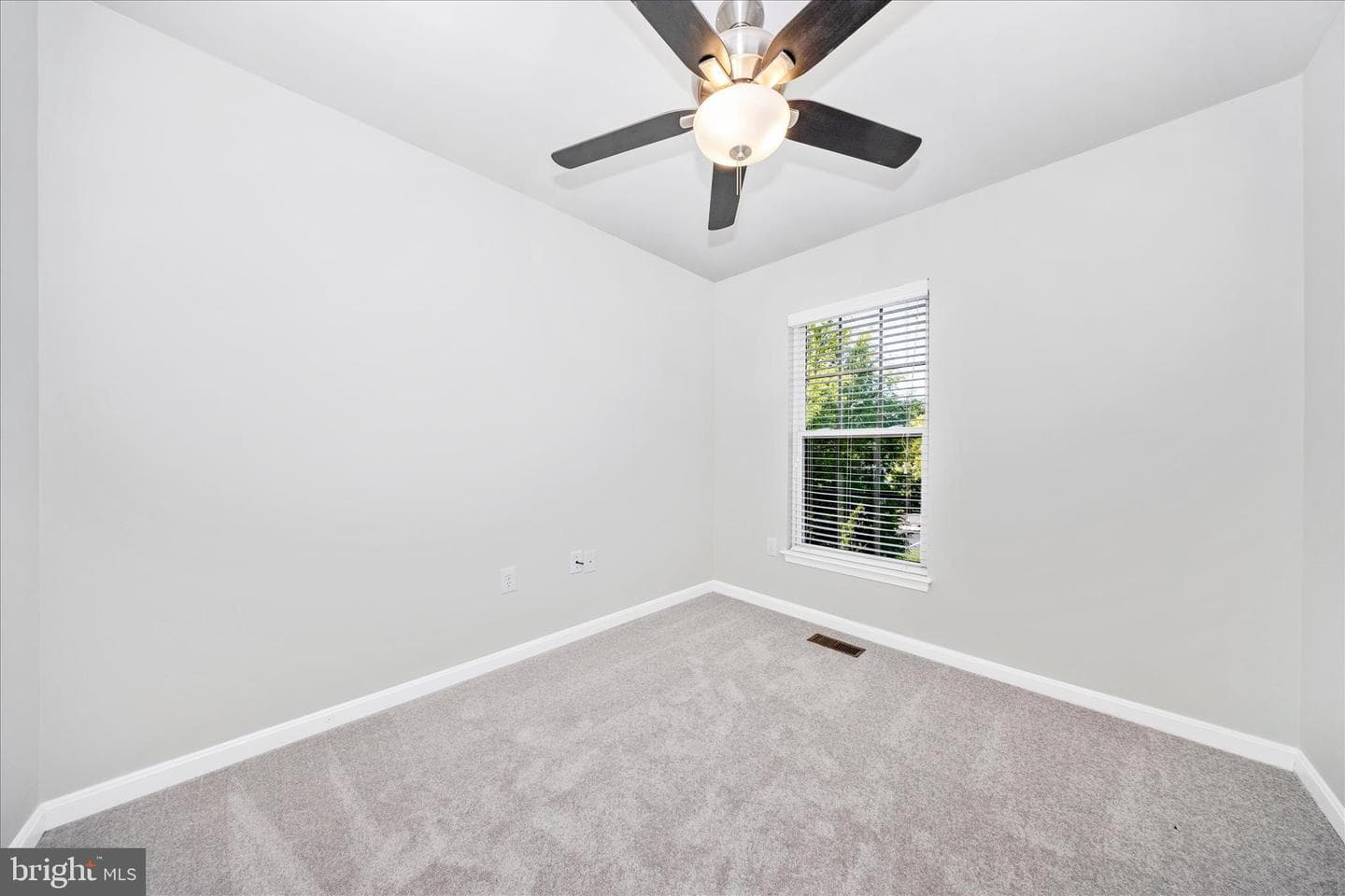 9410 Singleton Place photo 31