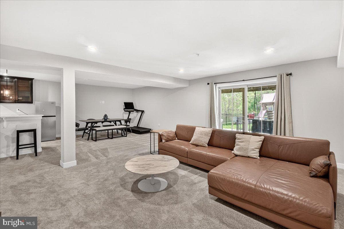 6915 Mandalong Way photo 14