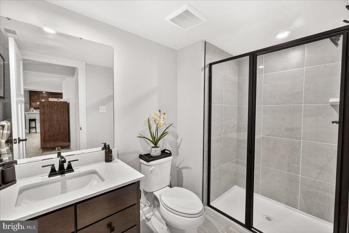 6915 Mandalong Way photo 16
