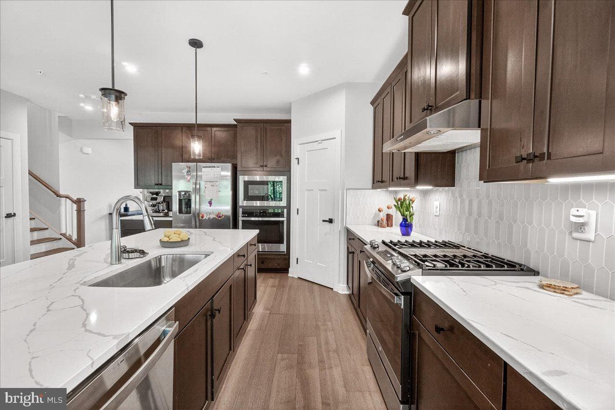 6915 Mandalong Way photo 27