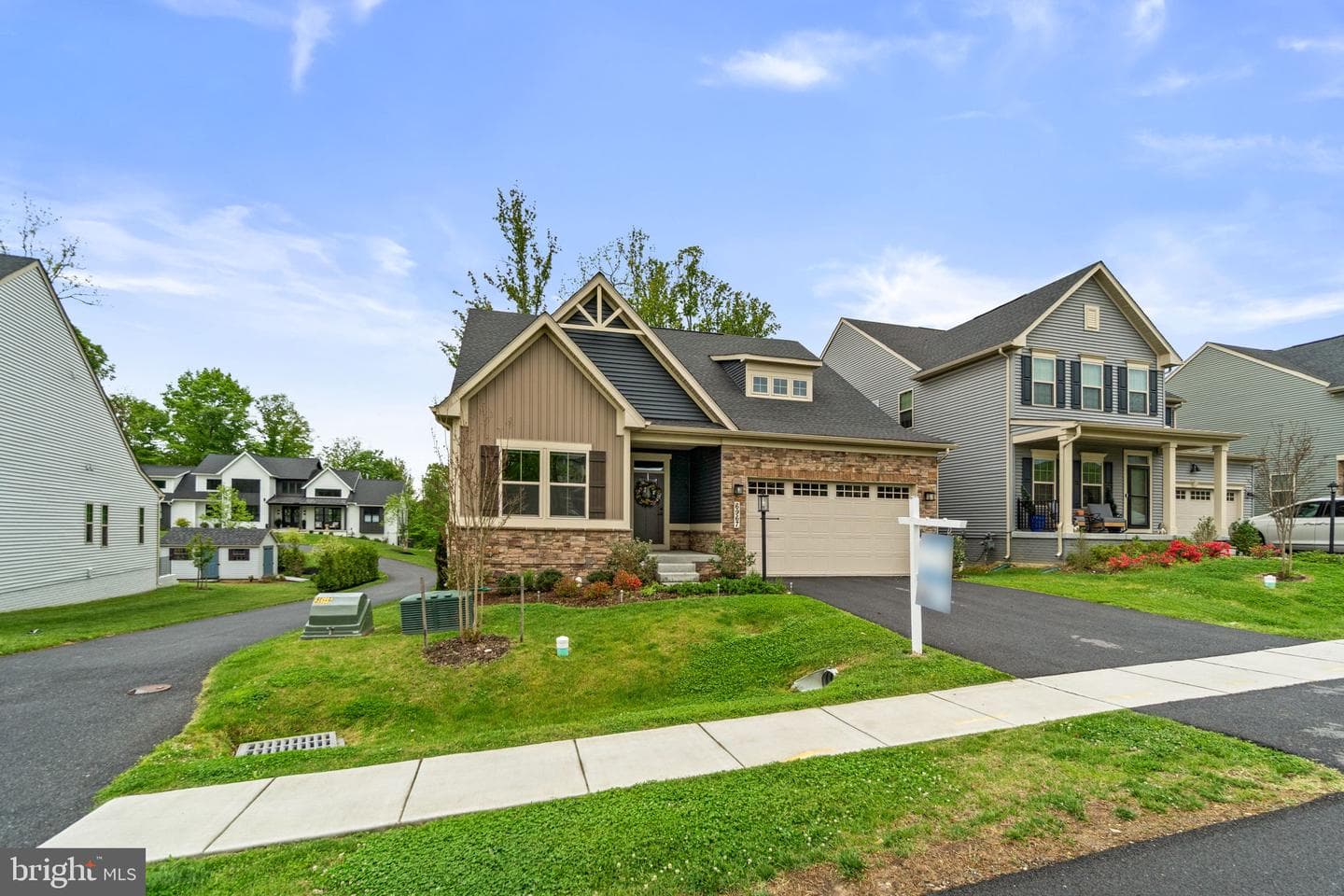 6967 Mandalong Way photo 3