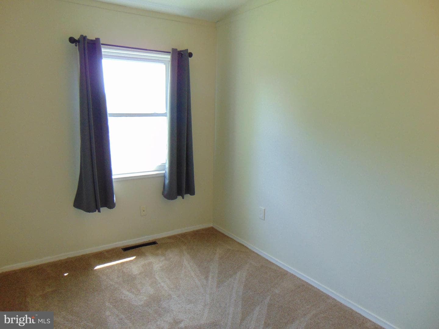 909 Oak Street photo 8