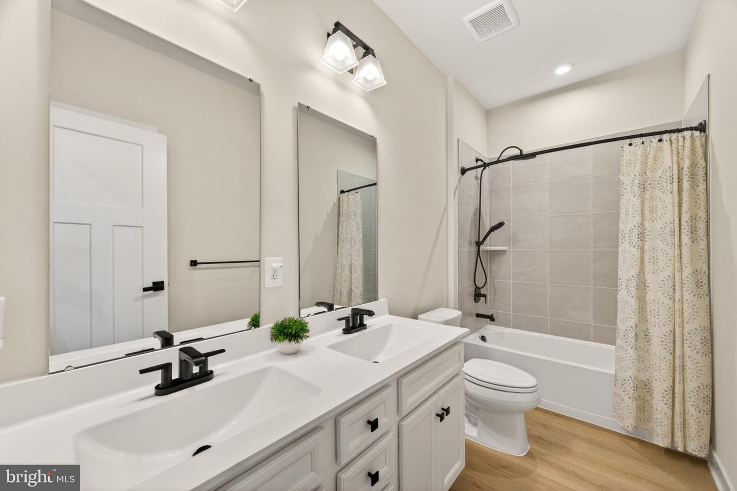 910 Clarendon Farm Lane photo 43