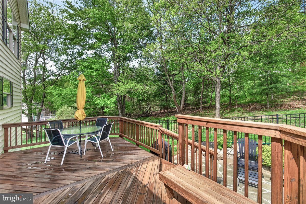 6736 Woodridge Road photo 43