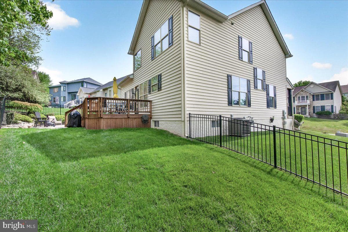 6736 Woodridge Road photo 44