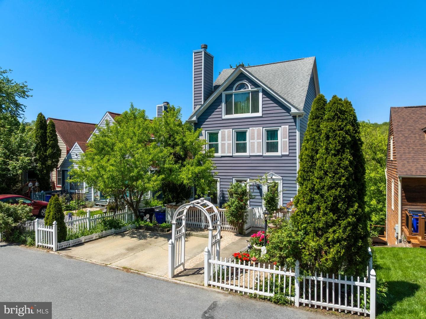 6594 Hemlock Point Road photo 13