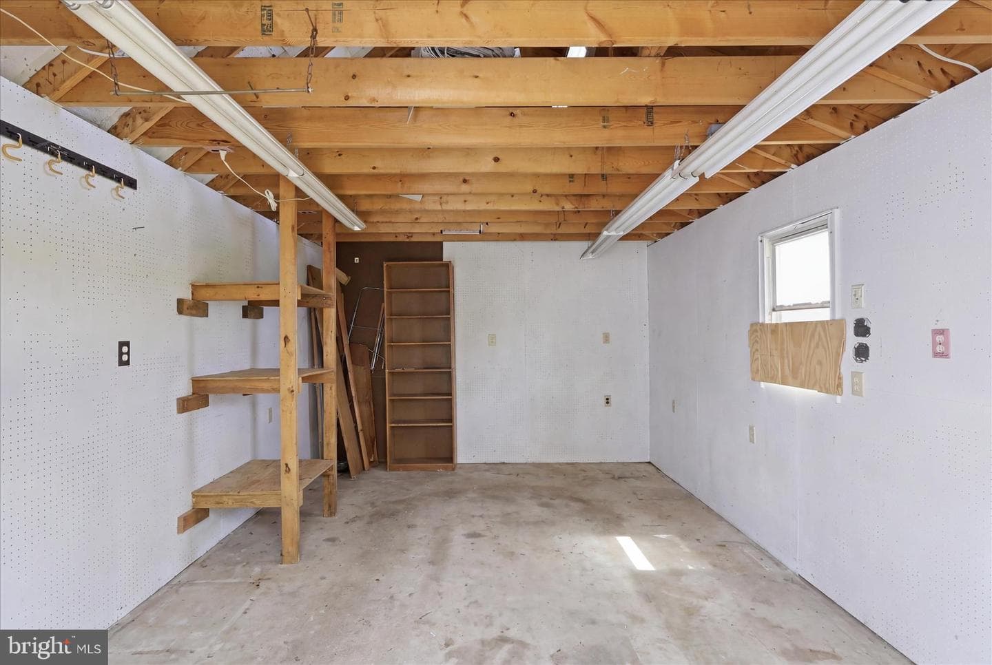 603 W B Street photo 27