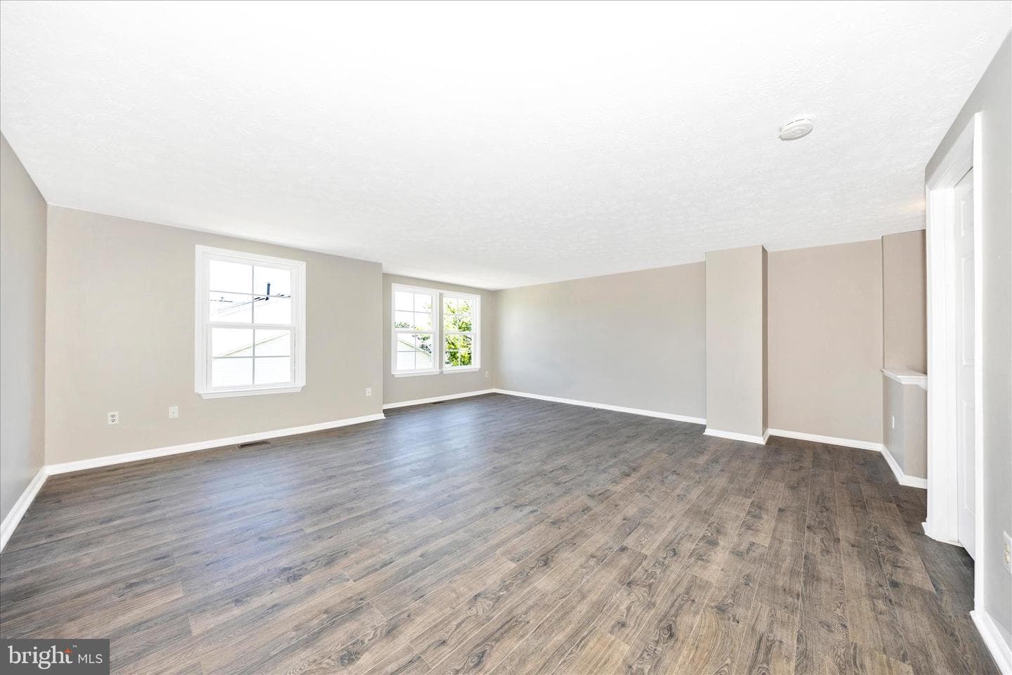 572 Hollyberry Way photo 19