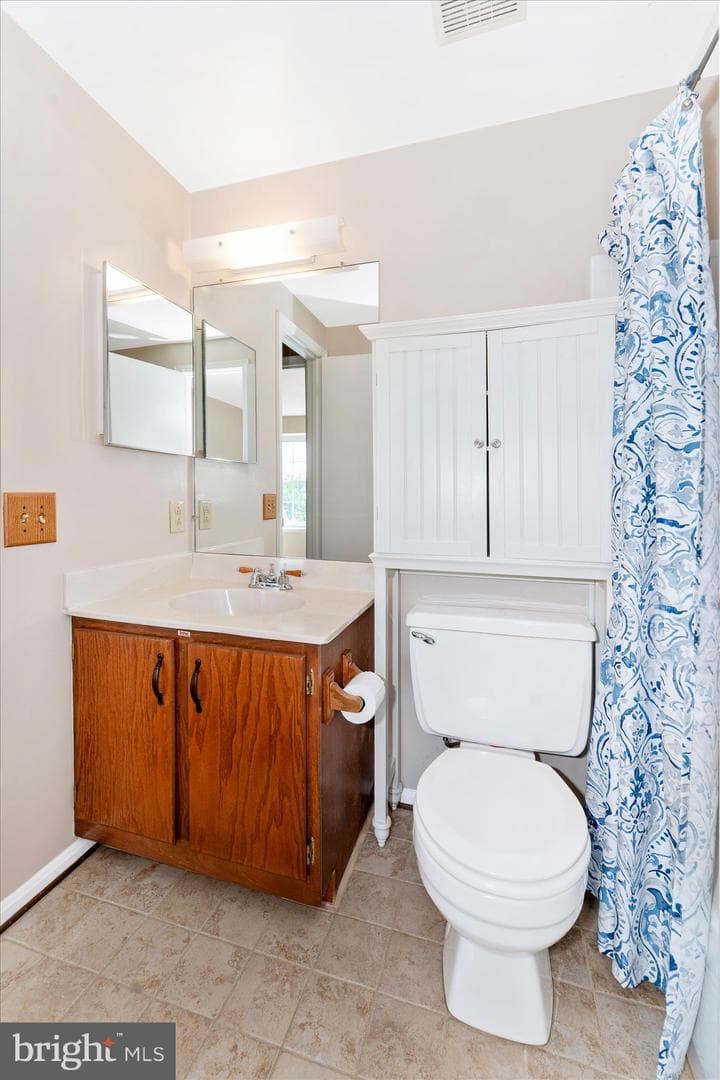 5751 Sunset View Lane photo 23