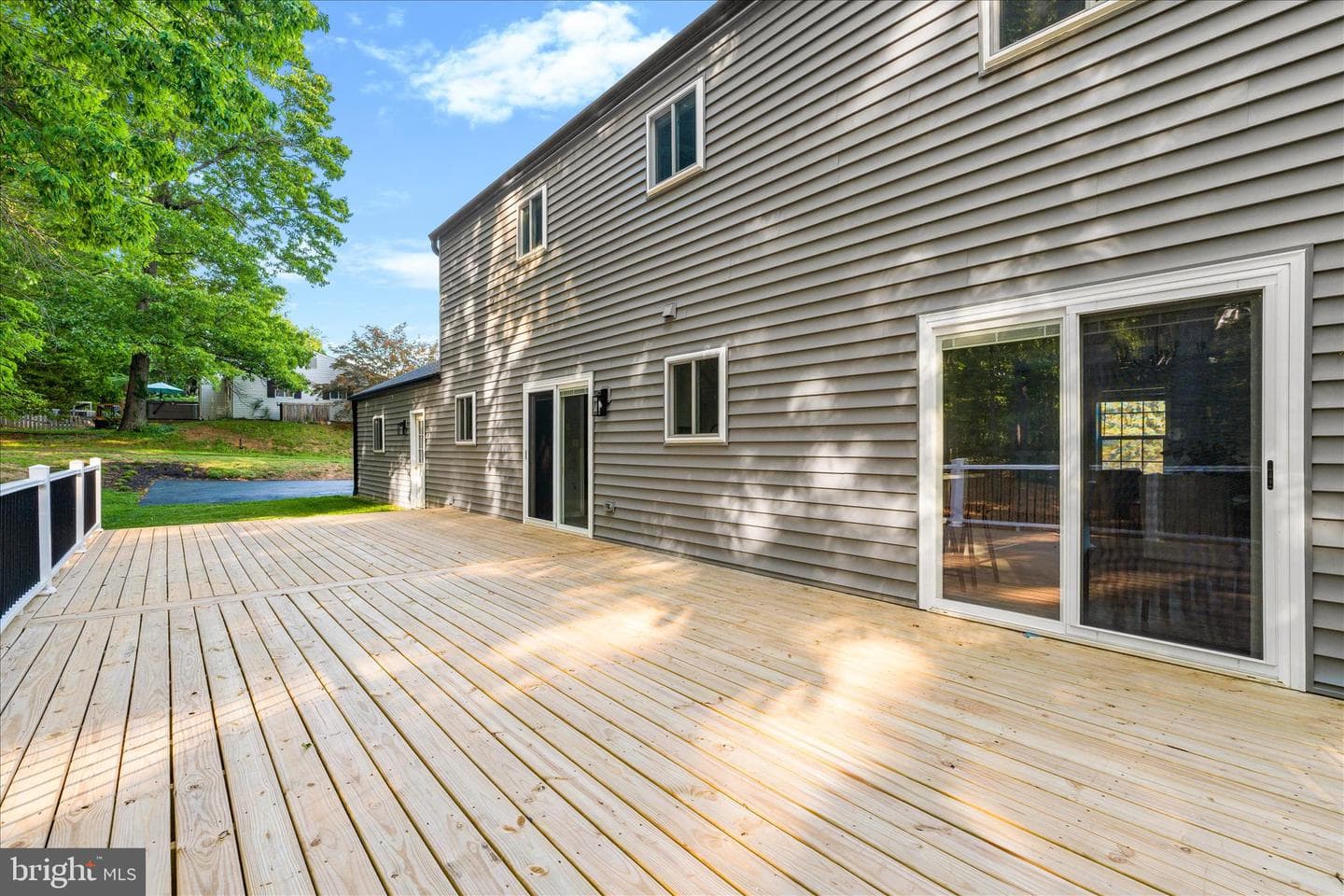 3908 Shakespeare Way photo 32