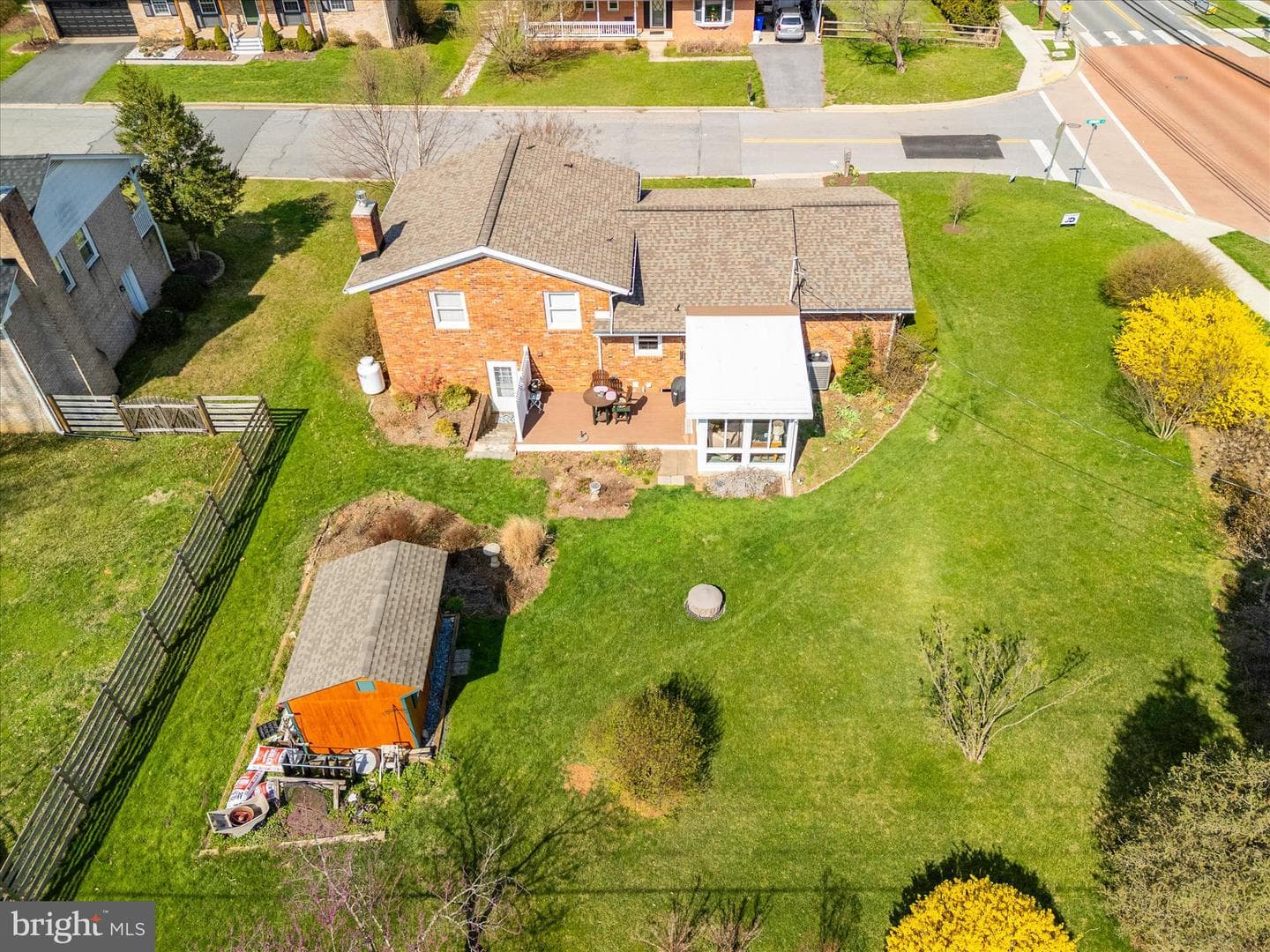 2 Lombardy Drive photo 44