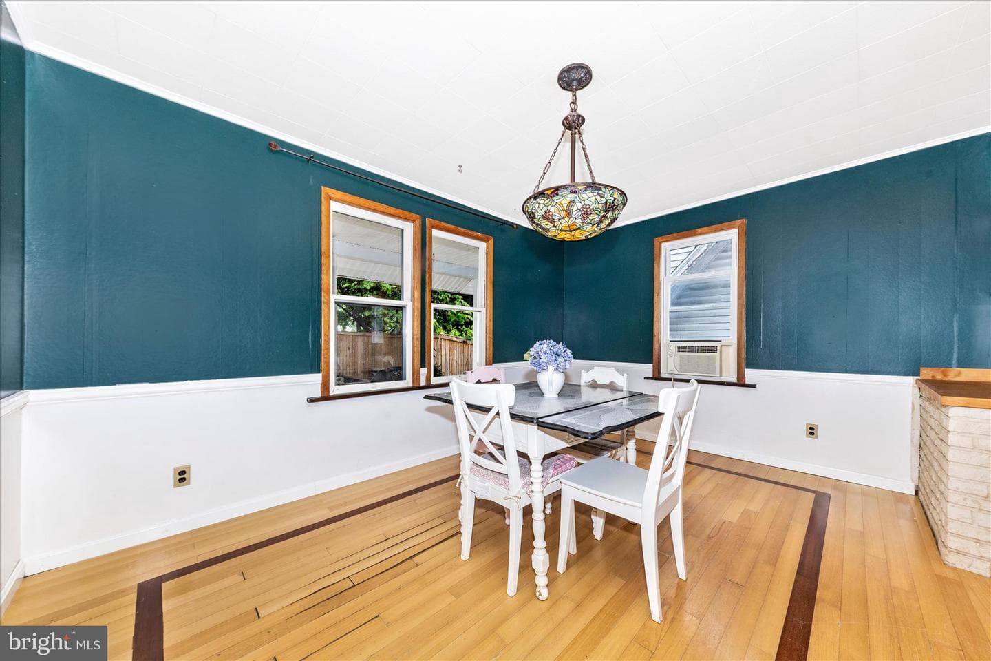 216 N Delaware Avenue N photo 9