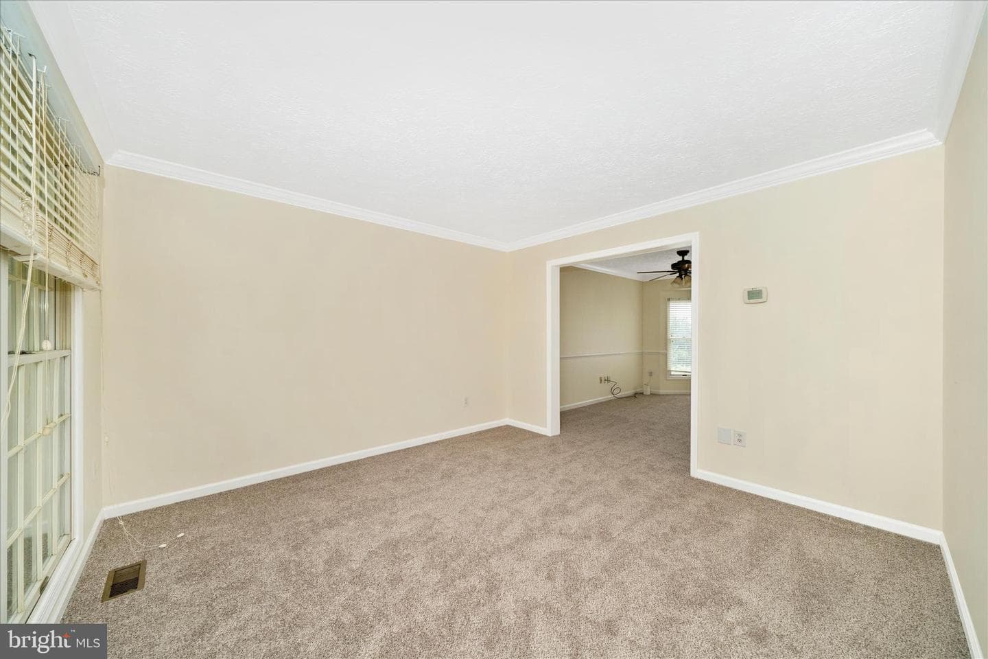 9534 Liberty Road photo 11