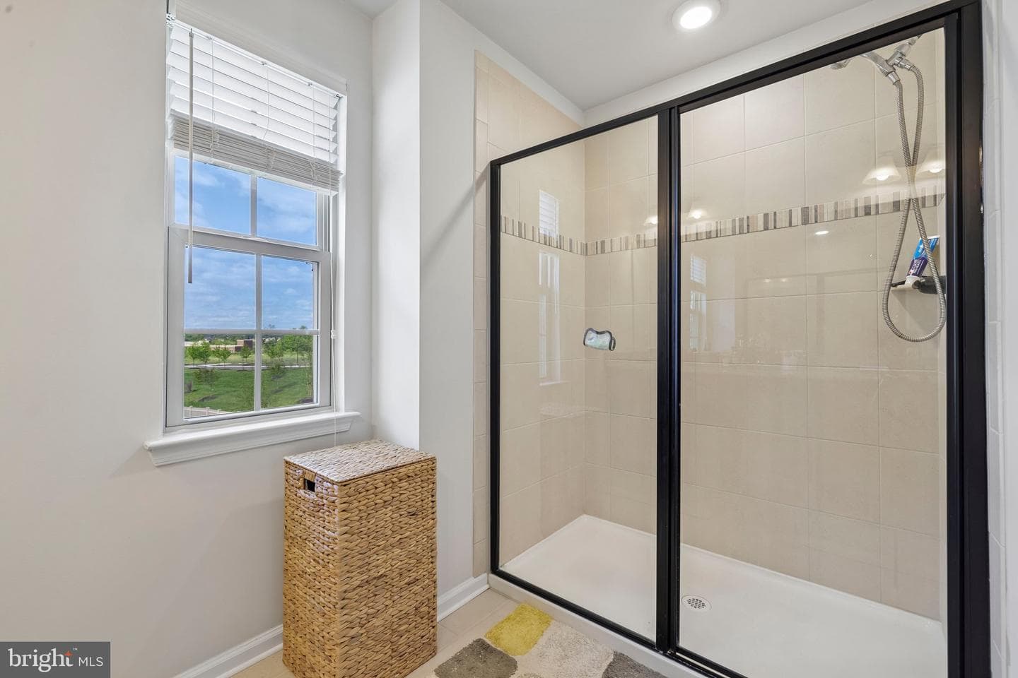 10064 Hutzell Street photo 31