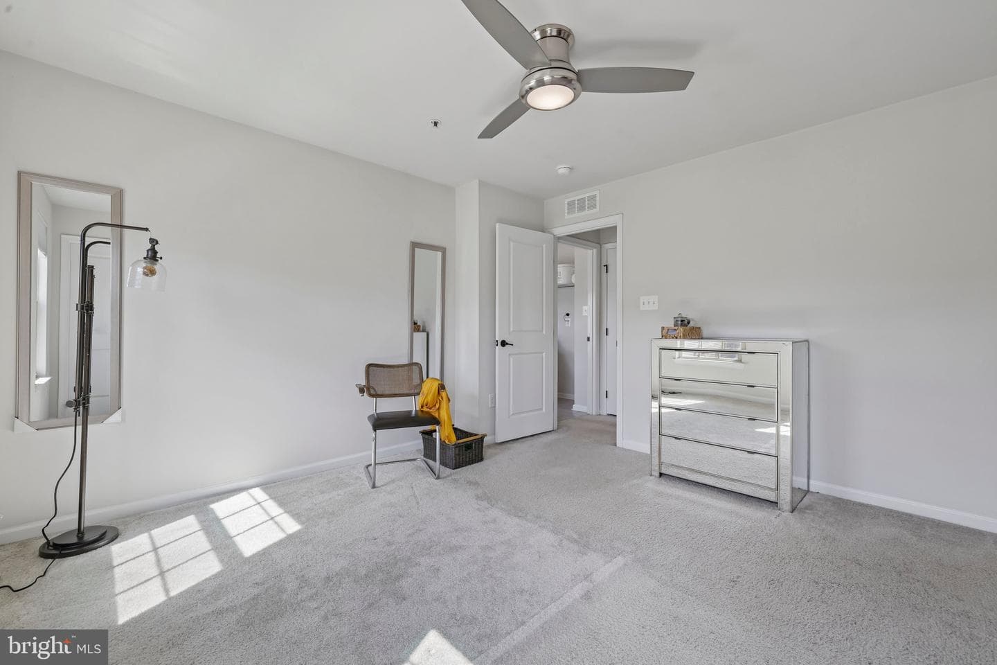 10064 Hutzell Street photo 38