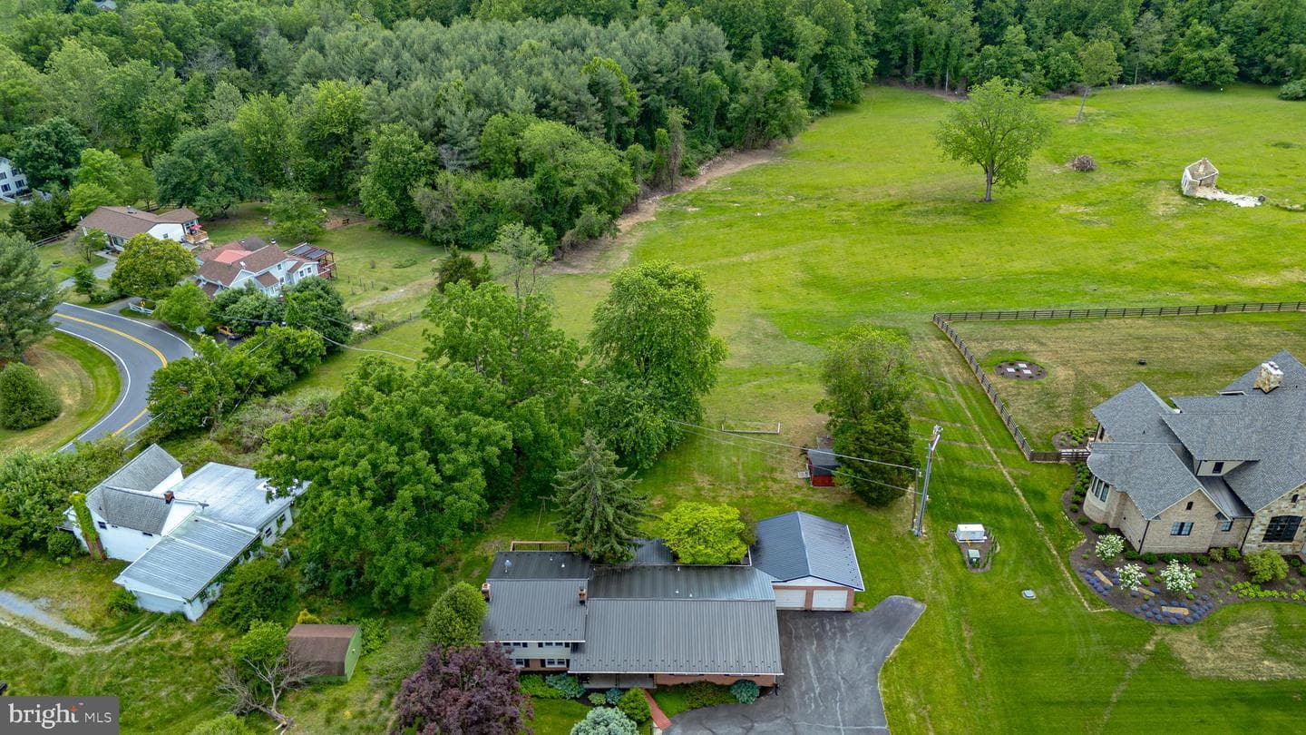 5827 Etzler Road photo 63